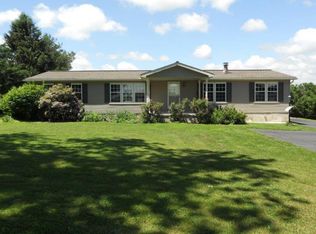 1772 Gish Rd, Manheim, PA 17545