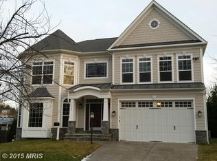 115 Hickory Cir SW, Vienna, VA 22180