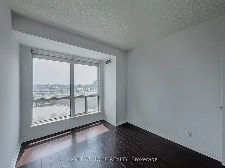 8 Lee Centre Dr #1008 — Photo 20