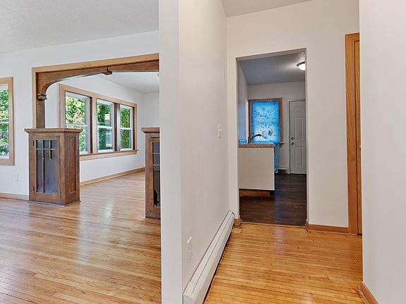 2nd image of 660 Charles Ave