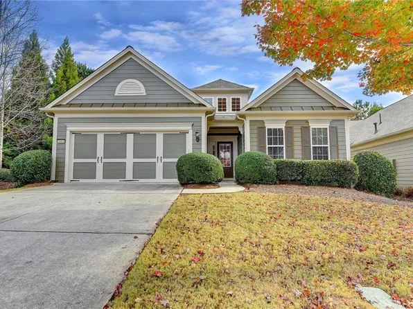 6009 Falling Water Ln, Hoschton, GA 30548