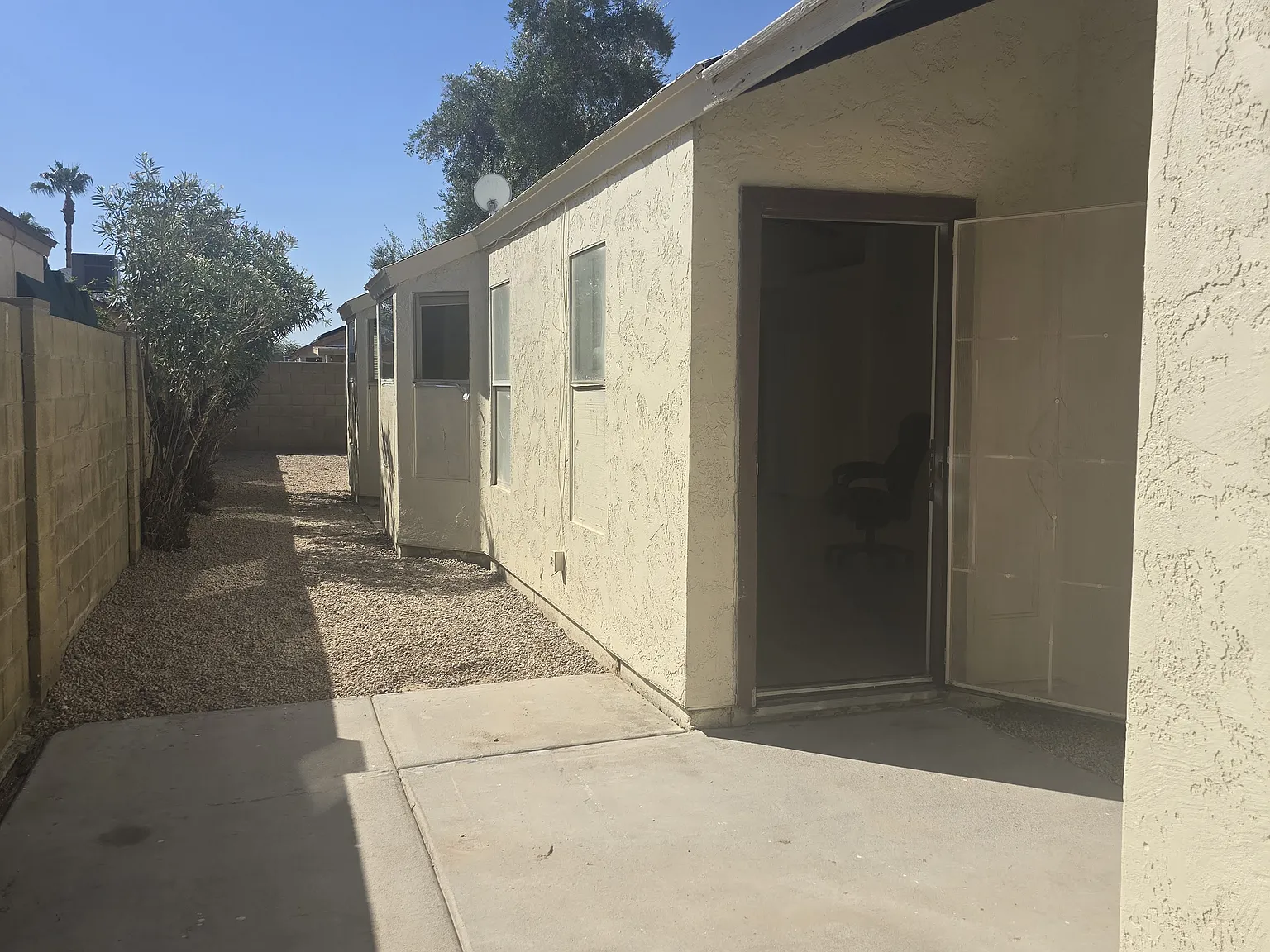 W Camino Del Rio, Glendale — Photo 3