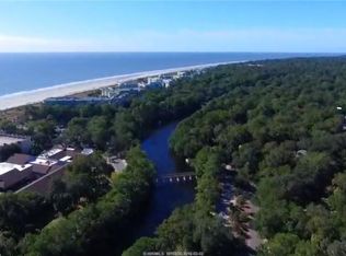 17 Heath Dr, Hilton Head Island, SC 29928