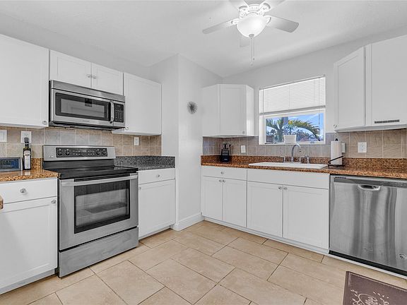 5th image of 1521 NW 42nd Street