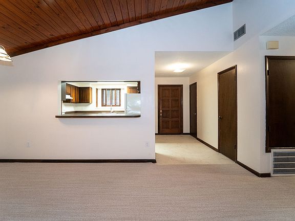 4th image of 5127 Shore Dr