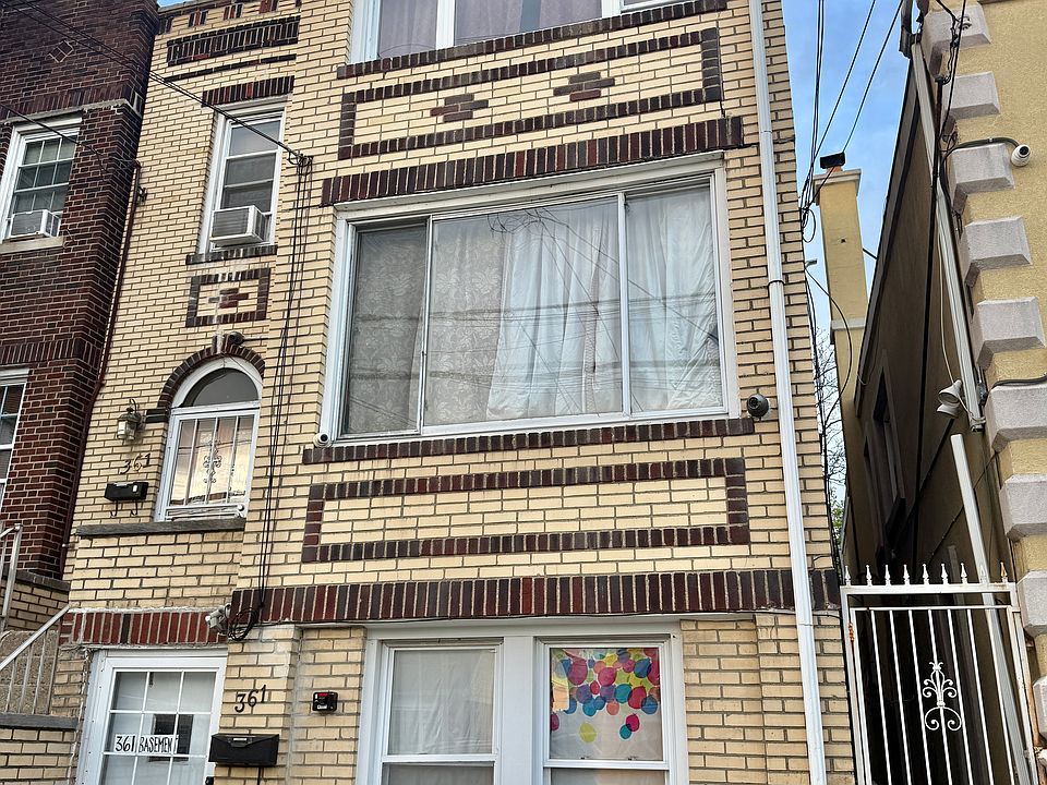 1st image of 361 Jersey Ave #3