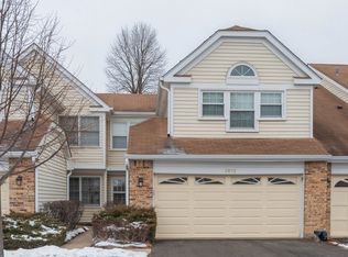 3092 Daniels Ct, Arlington Heights, IL 60004
