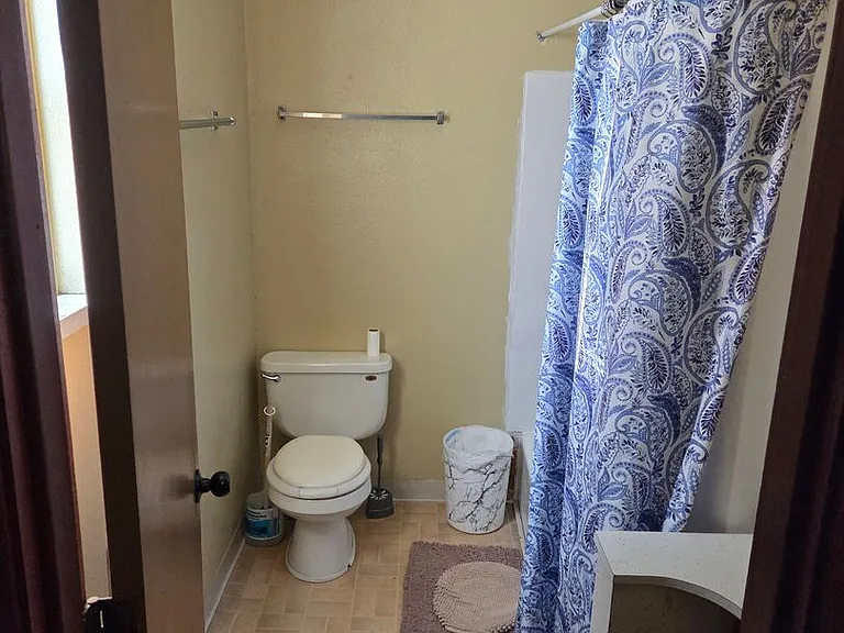 108 N Lucas Ave — Photo 12