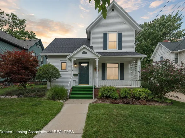 403 E Walker St, Saint Johns, MI 48879