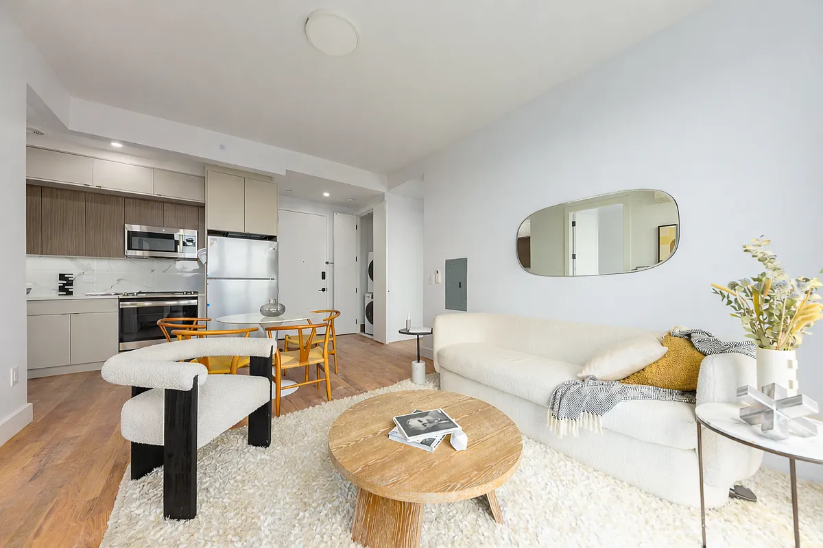 2715 Fulton Street 101