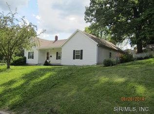 429 S 6th St, Vandalia, IL 62471