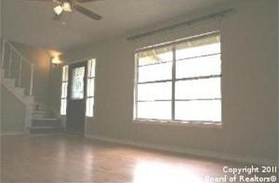 3rd image of 3011 Bluefield St