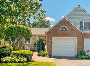 18 Chippendale Dr, Mount Sinai, NY 11766