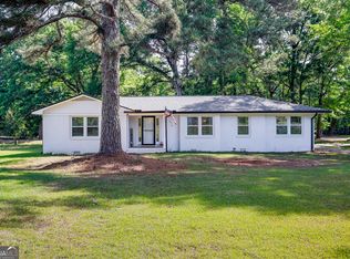 39 Payne Dr, Comer, GA 30629