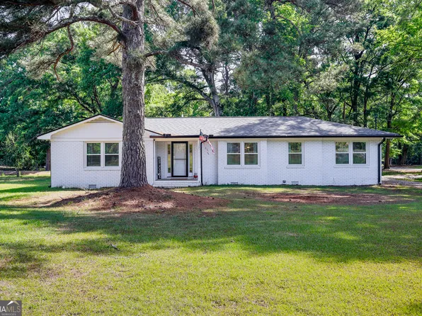 39 Payne Dr, Comer, GA 30629