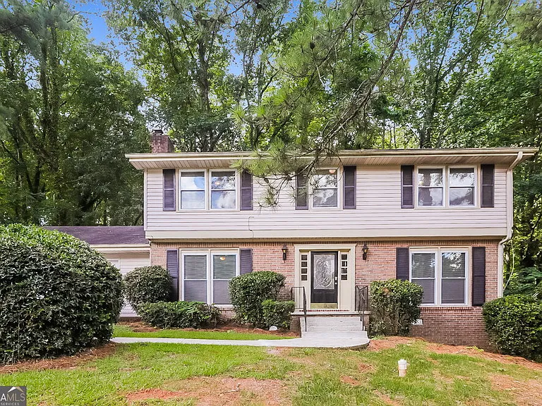3358 Creekway Dr — Photo 1