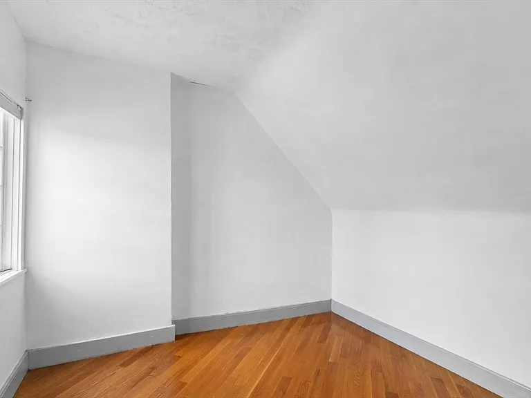 50 Hereford St #4 — Photo 6