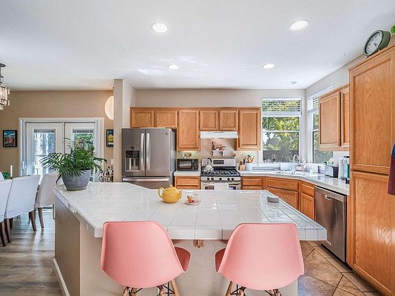 5th image of 3964 Match Point Avenue