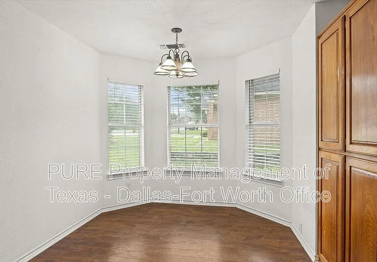 3905 Frisco Cir — Photo 5