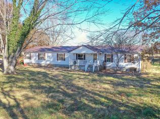 6032 Marshall Creek Rd, Odin, IL 62870