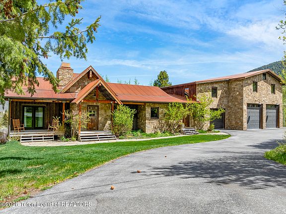 2nd image of 735 Upper Redmond Rd
