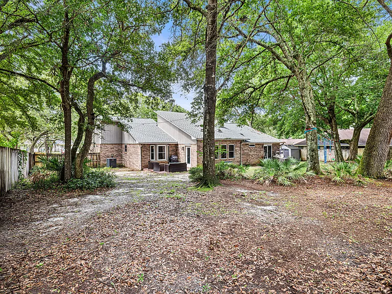 507 Nassau Dr — Photo 51