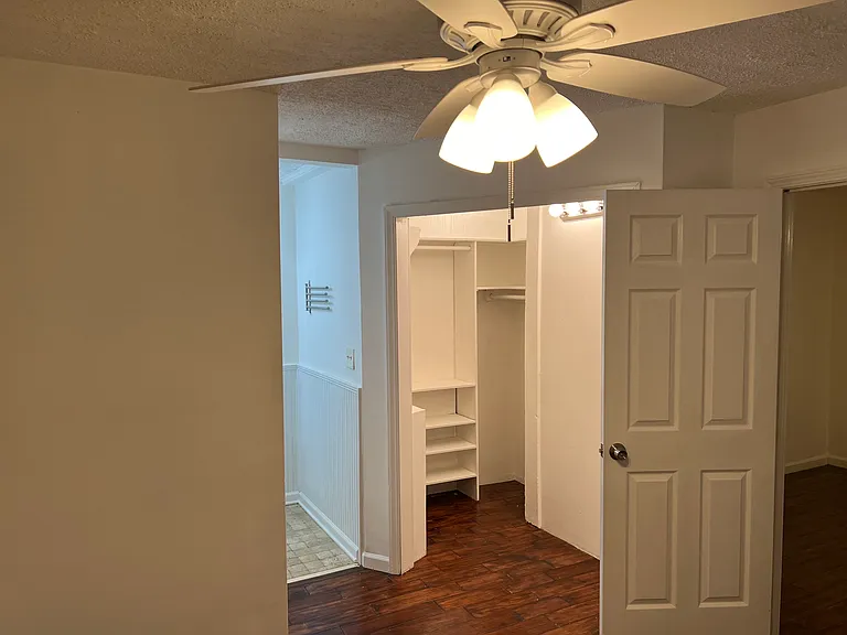 1342 Wisteria Dr SW — Photo 8