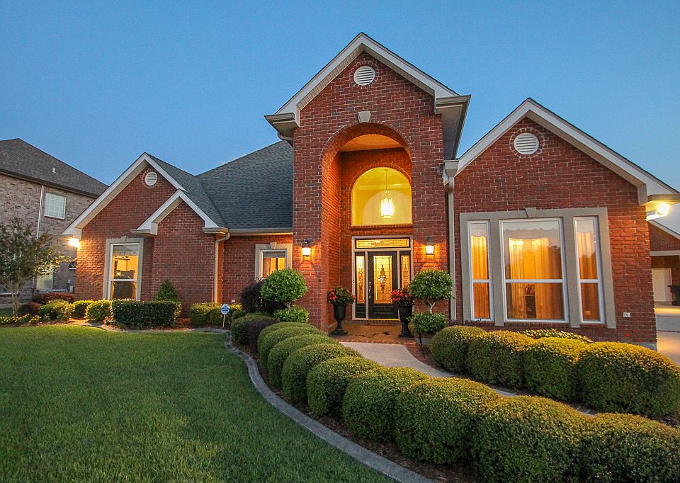 1st image of 224 Lilly Bank Dr