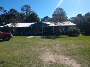 1263 Jim Truesdell Rd SE, Darien, GA 31305