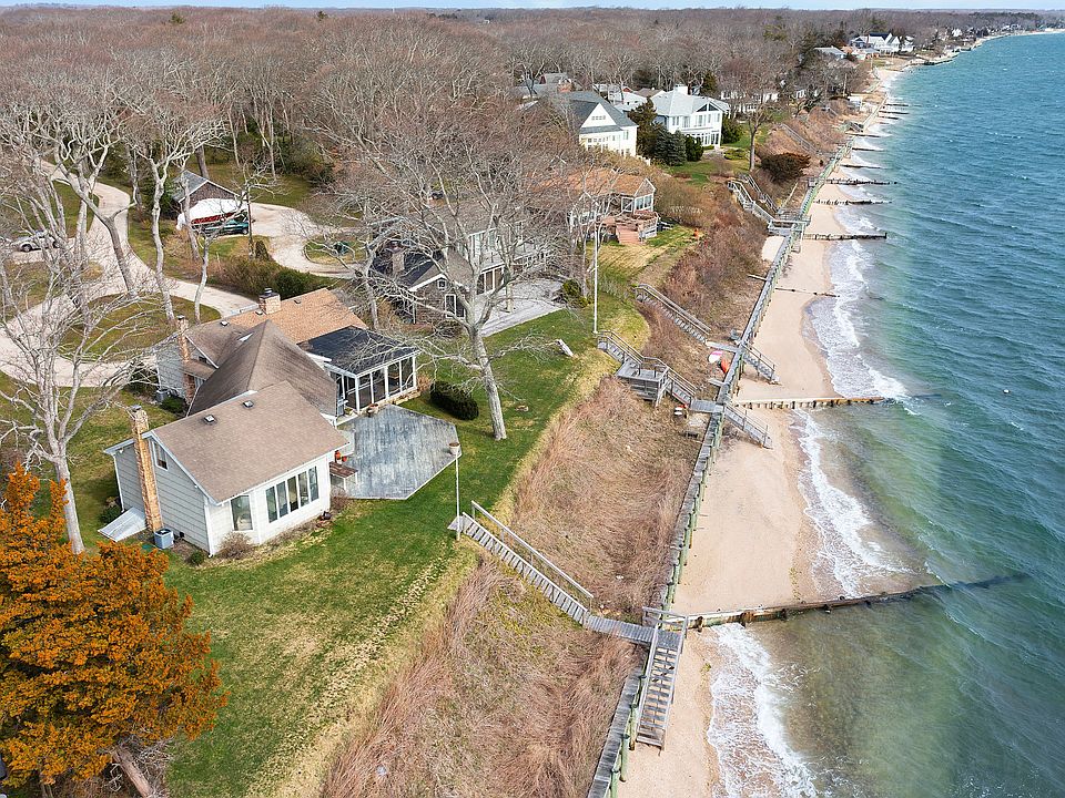 4230 Great Peconic Bay Blvd, Laurel, NY 11948 Zillow