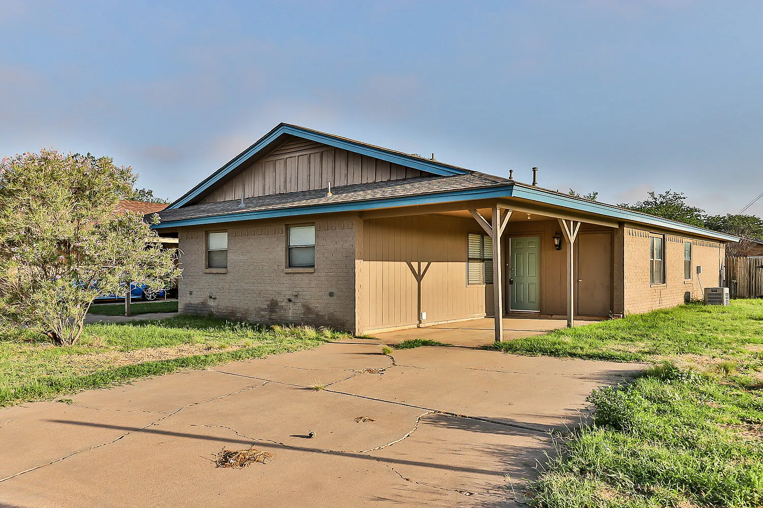 2 bed, 2.0 bath, 1060 sqft, $1,075 — Photo 1