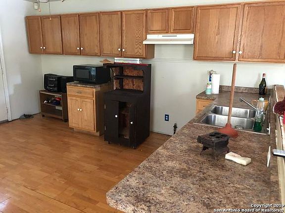 5th image of 126 Cortez Ave