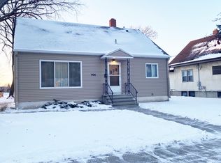 906 14th St N APT 2, Fargo, ND 58102