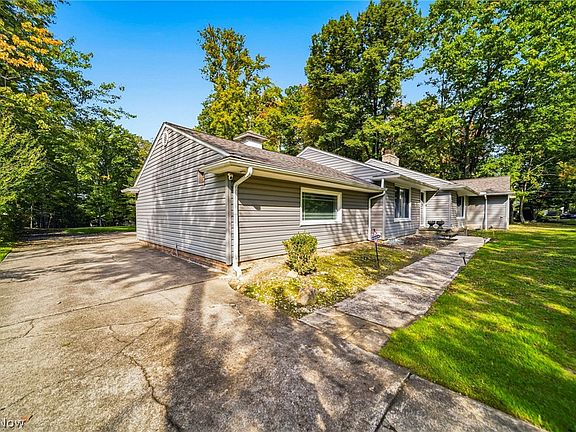 4th image of 4486 Brainard Rd
