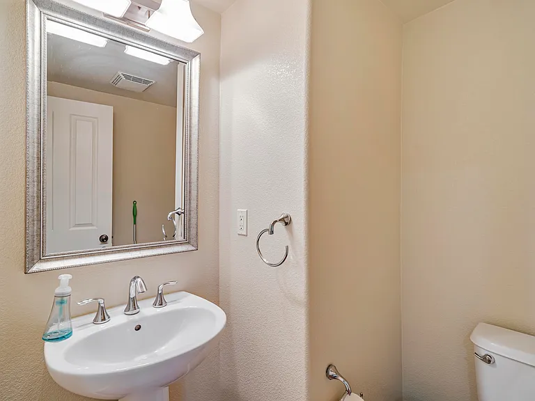 5266 Fioli Loop — Photo 19