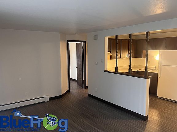 2nd image of 509 Spinnaker Ln #C