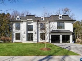 56 Taylor Dr, Closter, NJ 07624