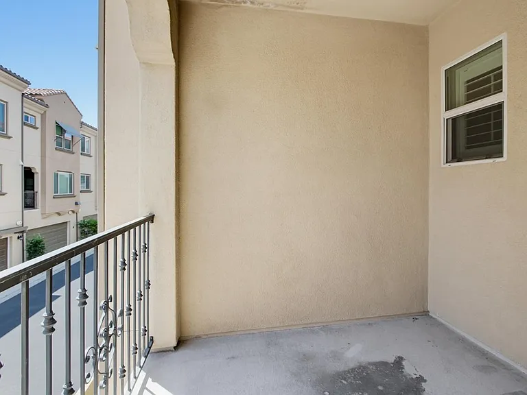 1577 Castillo #8 — Photo 11