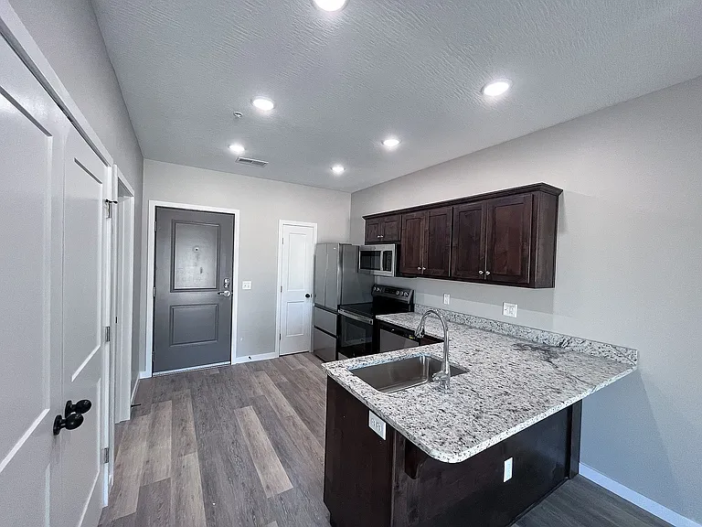 Studio - Kitchen