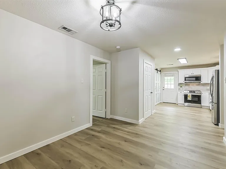 1799 League Line Rd #5 — Photo 15