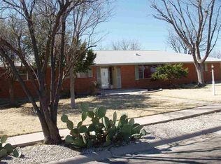 3208 Estrellita Dr, Roswell, NM 88201