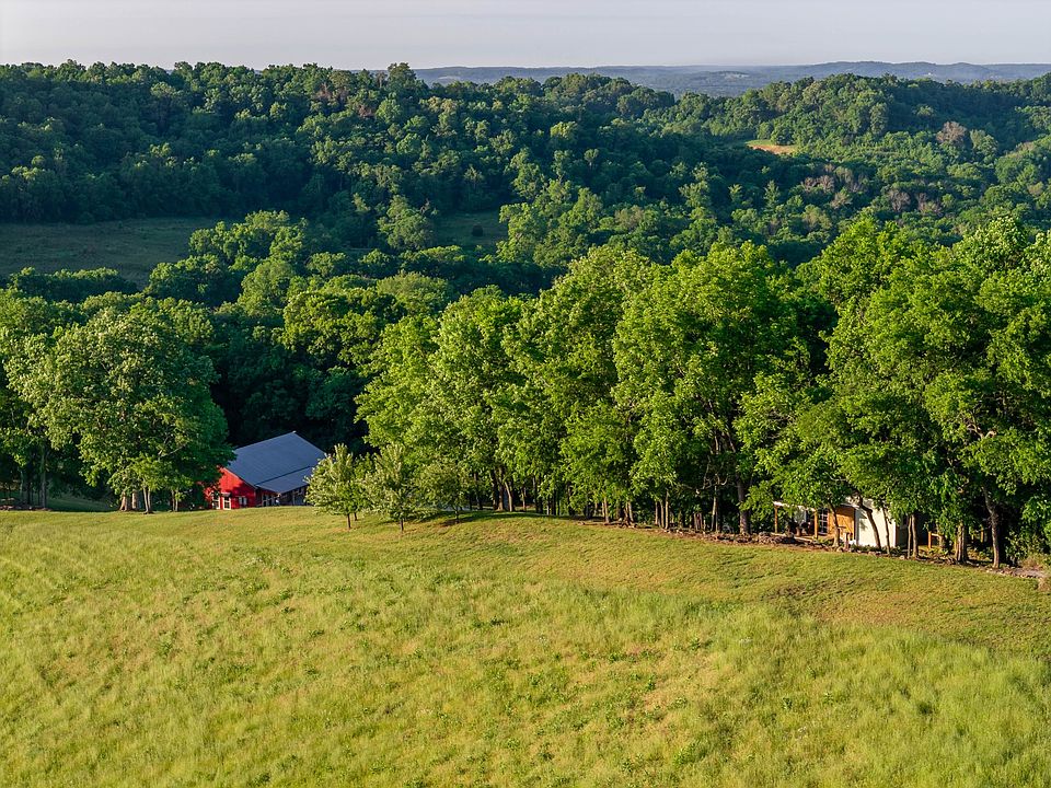 46th image of 3210 Morel Rd