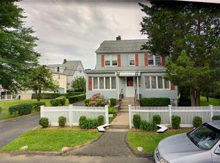 68 Batavia Pl, Harrison, NY 10528