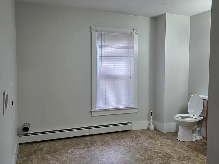 2302 Main St #2 — Photo 5