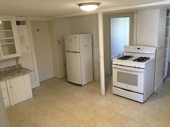 2nd image of 7 Savery Avenue Ter #1