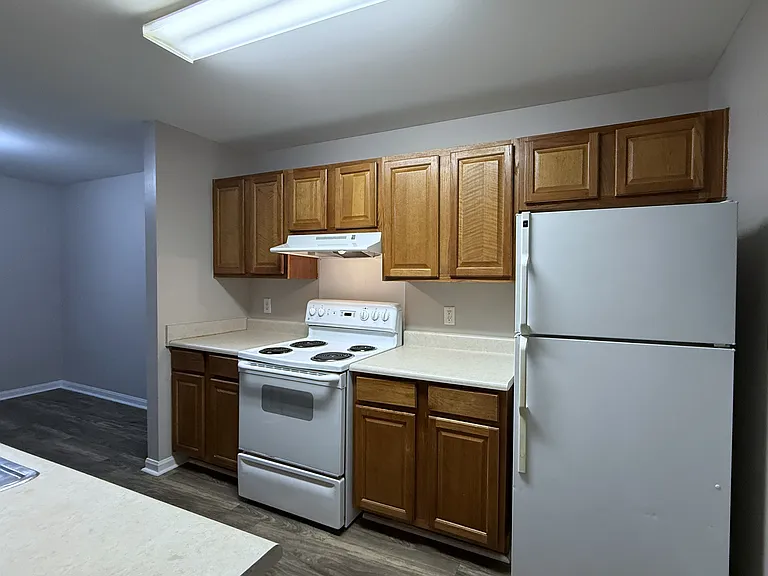 Crossland Place Apartments — Photo 27
