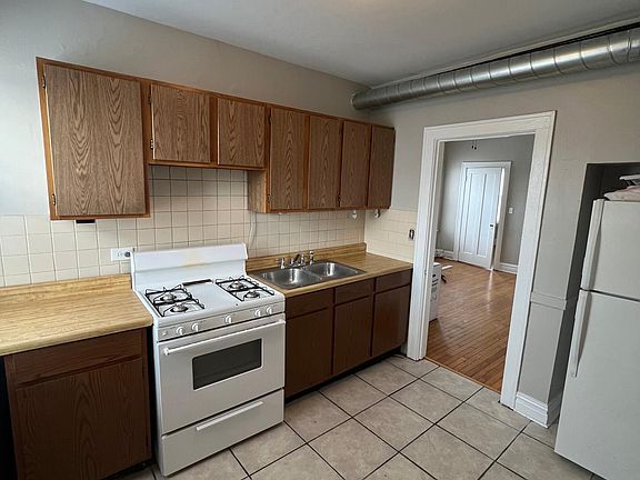5th image of 6722 N Oliphant Ave #2N