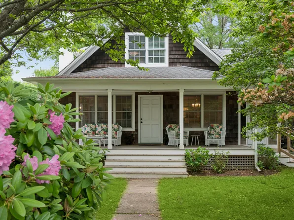 https://photos.zillowstatic.com/fp/84d598dad35e9cddc7ae20dadc9b52e6-p_e.webp