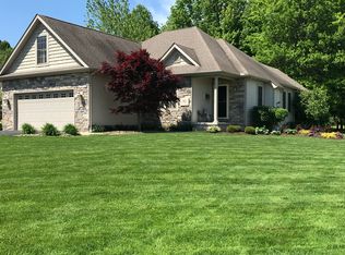 142 Gleneagle Ct, Cortland, OH 44410