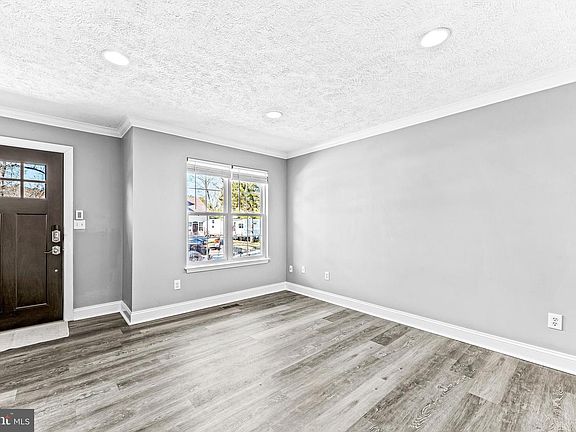 4th image of 7803 W Shore Rd